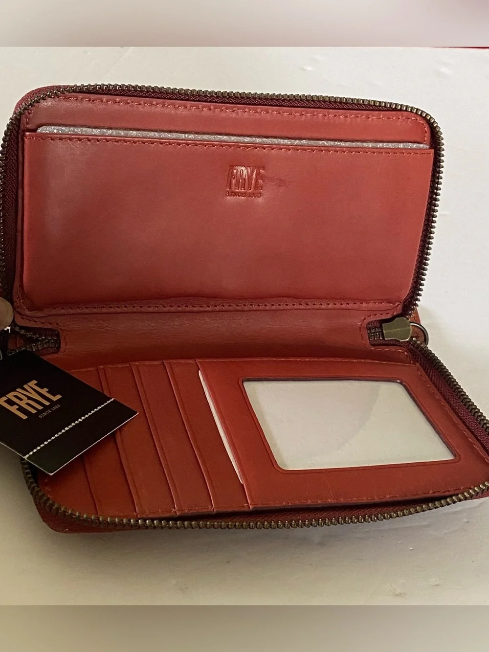 Women’s Frye Logo Melissa Brown Leather Accordion Zip Phone Wallet Wristlet NWT